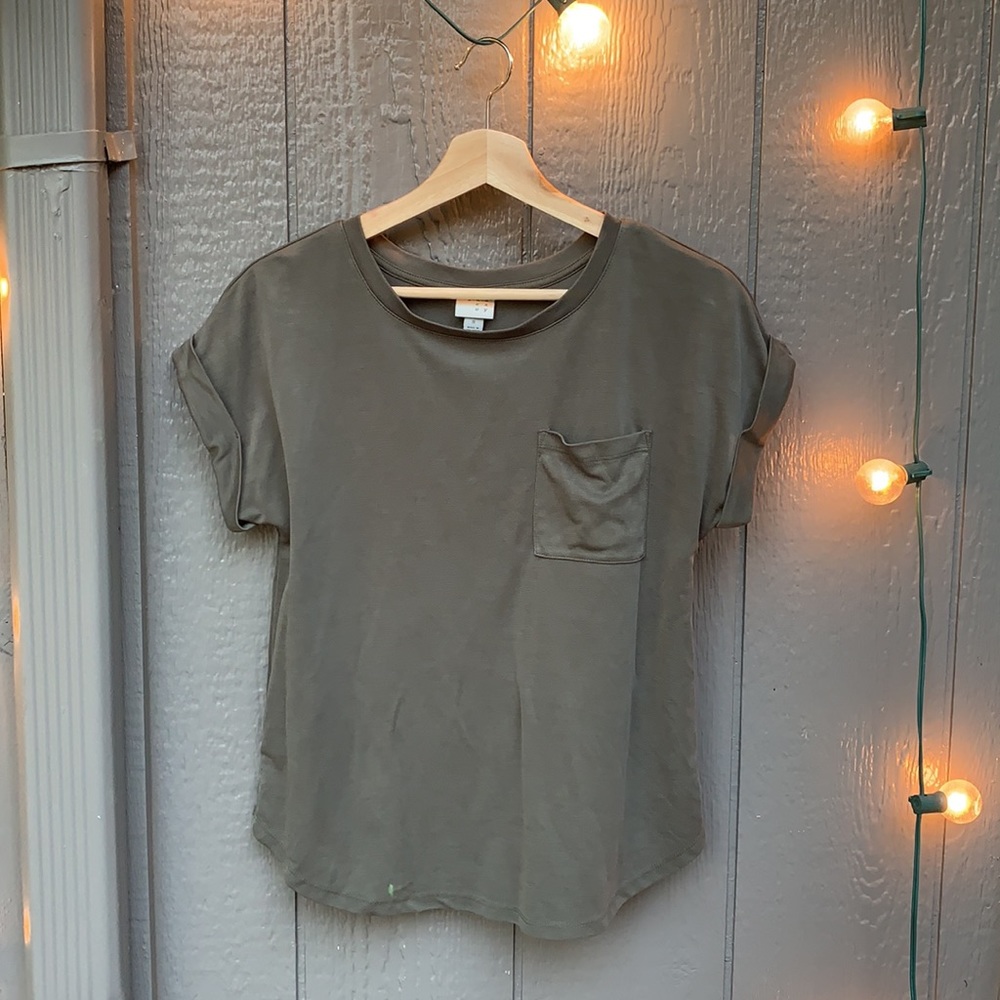 Green 💚 Pocket Tee